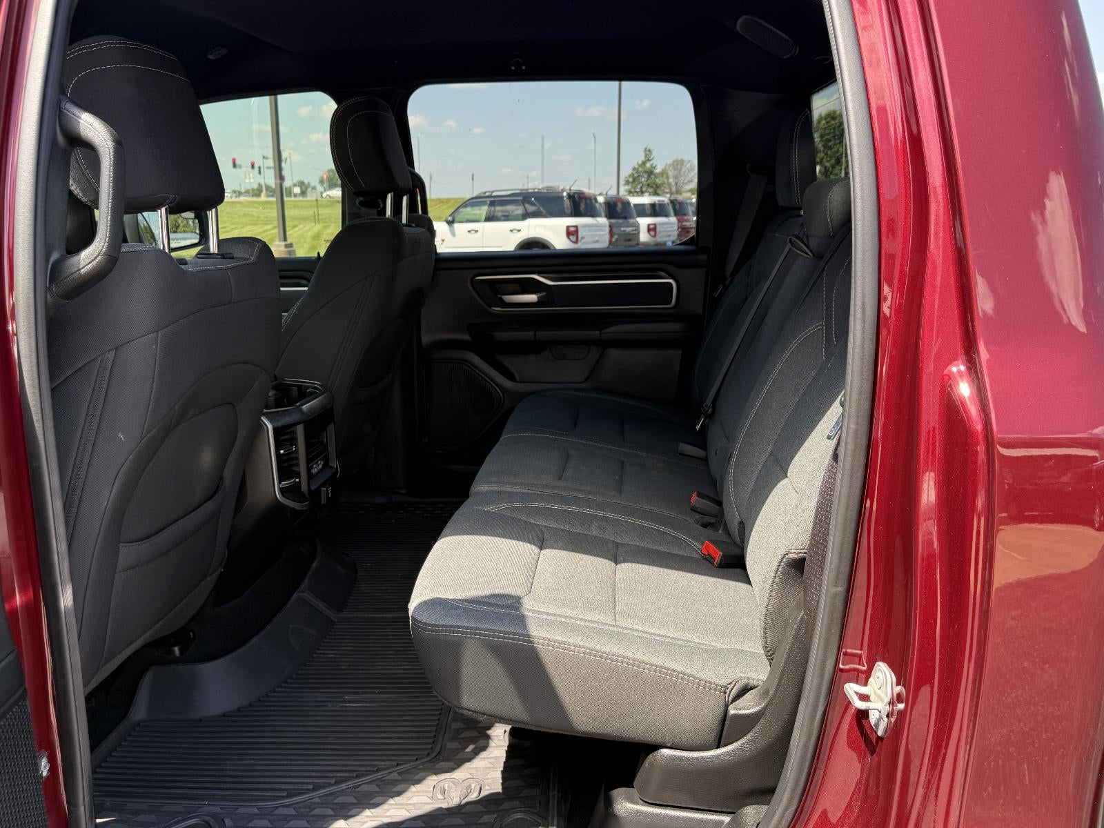 2021 RAM 1500 Big Horn 4x4 Crew Cab 5'7" Box