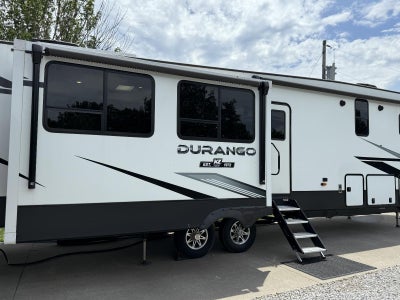2021 Kz DURANGO Base