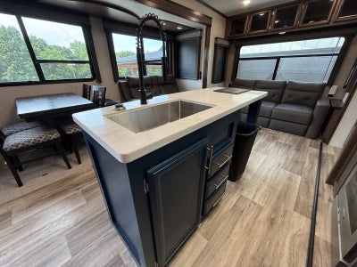 2021 Kz DURANGO Base