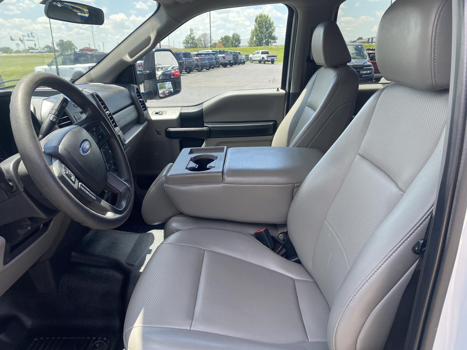 2021 Ford Super Duty F-350 DRW XL 4WD Crew Cab 179" WB 60" CA