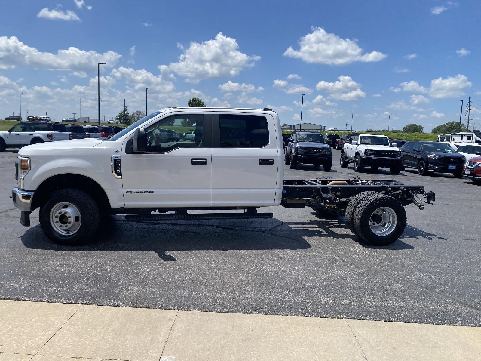 2021 Ford Super Duty F-350 DRW XL 4WD Crew Cab 179" WB 60" CA