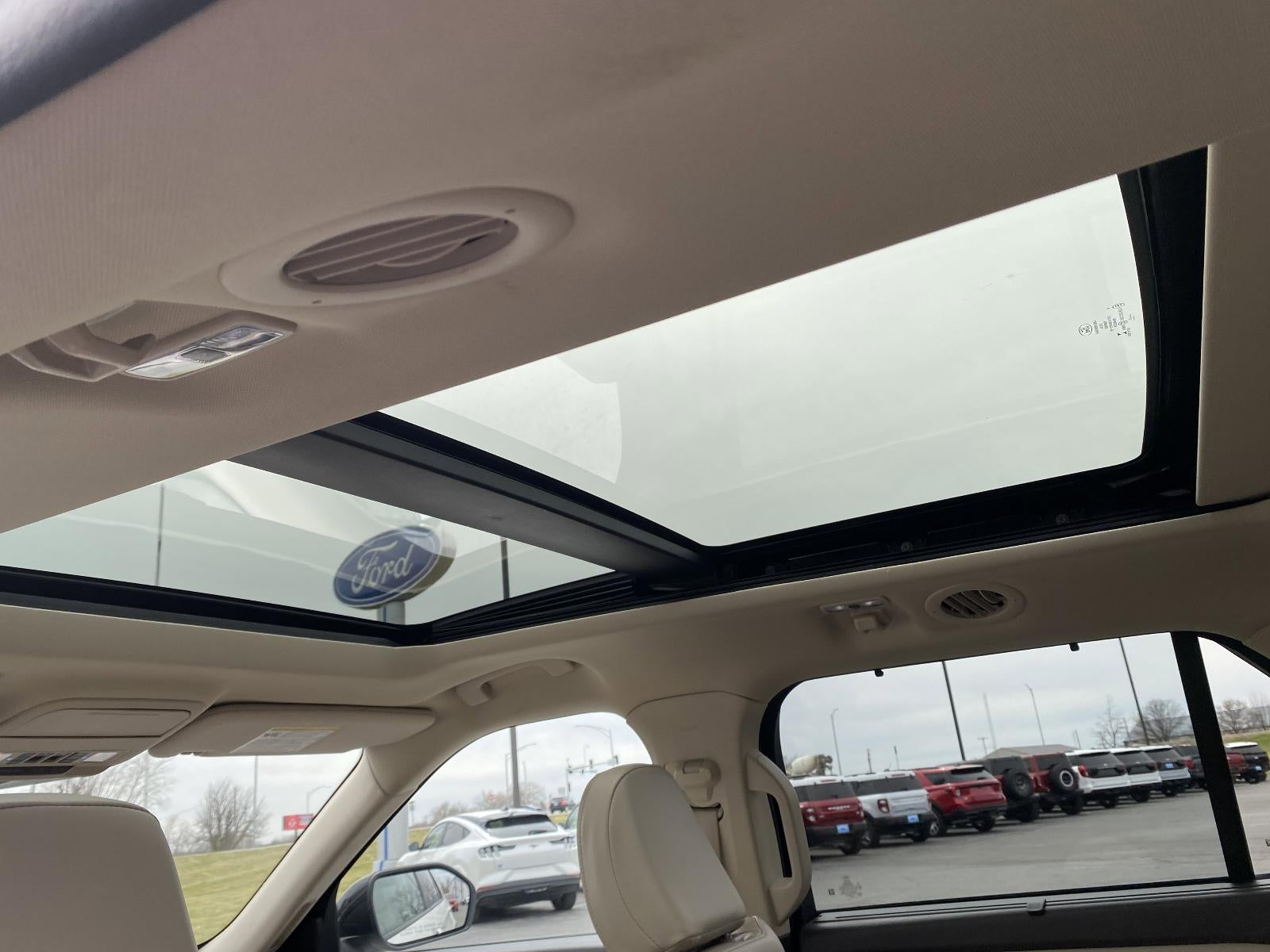 2021 Ford Explorer Platinum 4WD