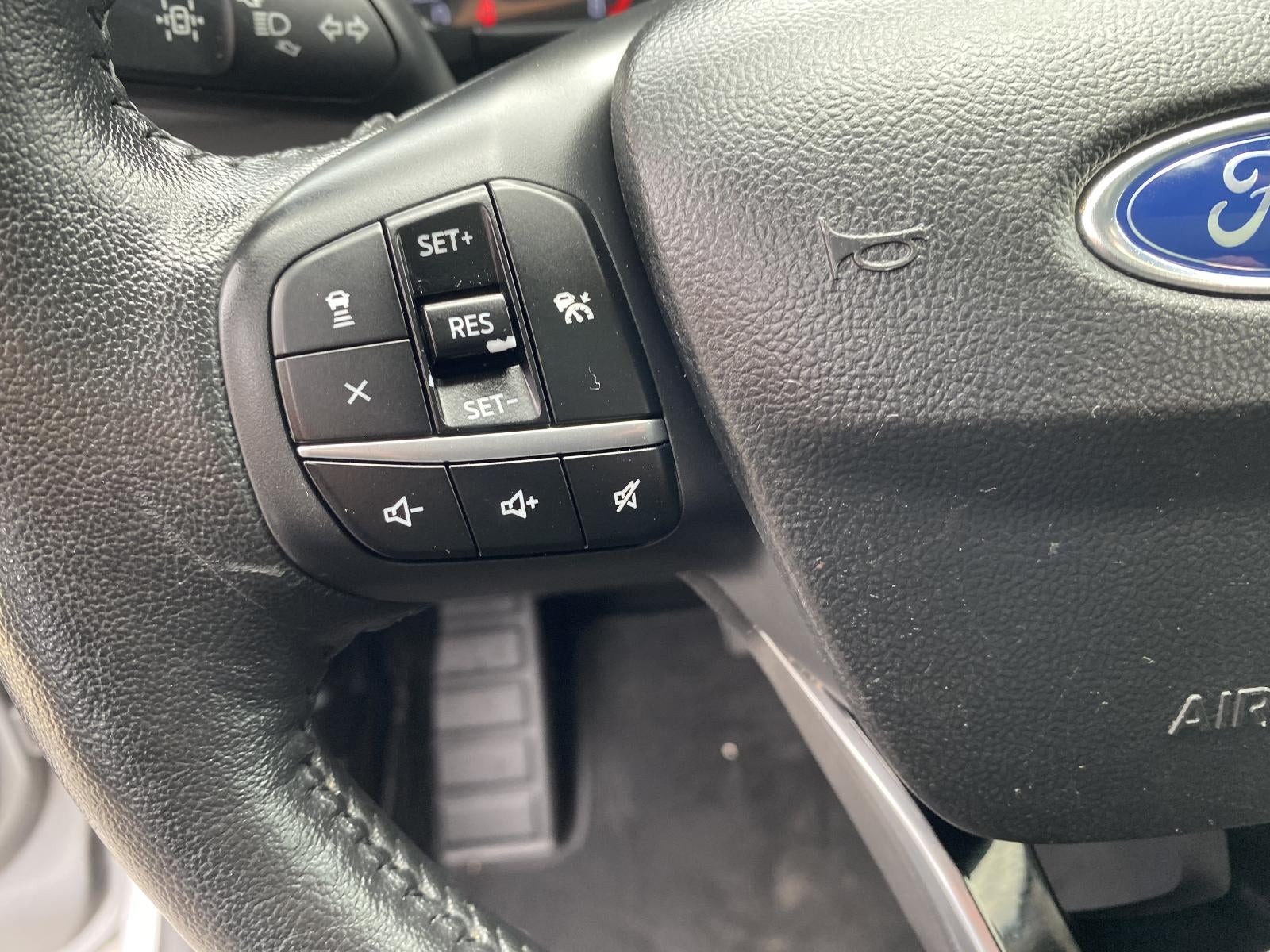 2020 Ford Escape SEL FWD