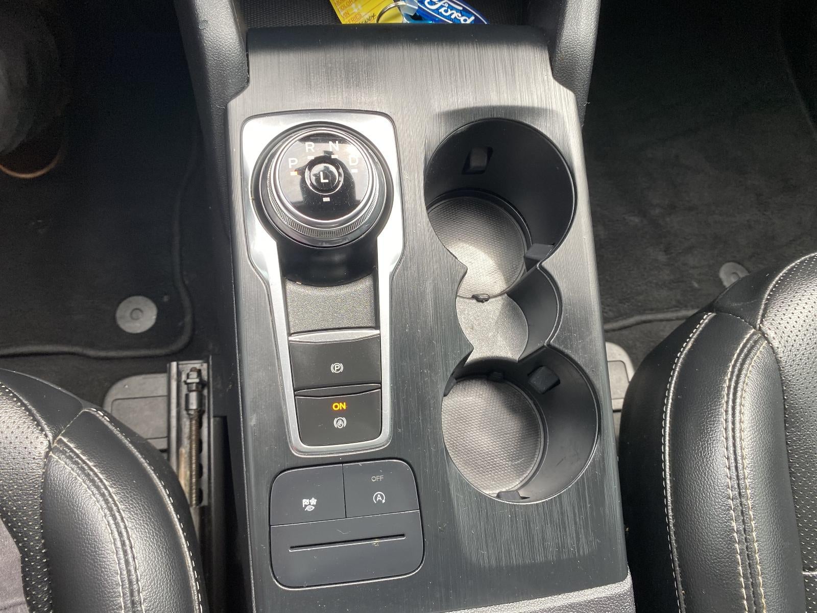 2020 Ford Escape SEL FWD