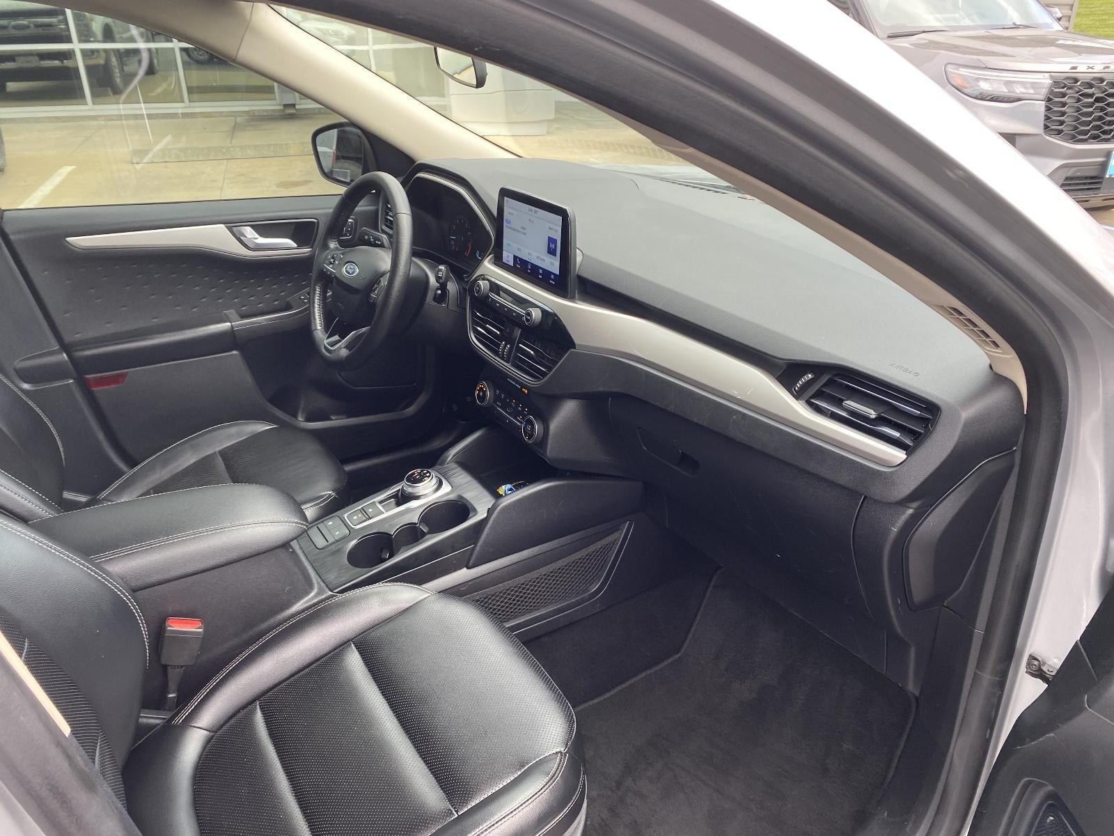 2020 Ford Escape SEL FWD