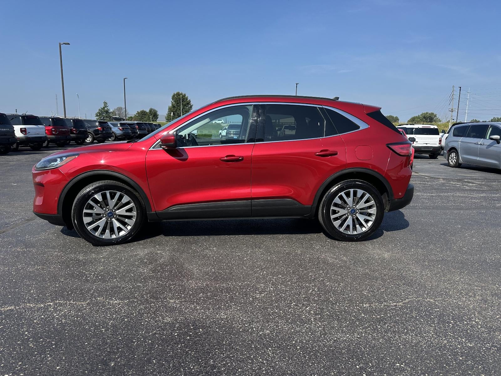 2021 Ford Escape Titanium Hybrid AWD