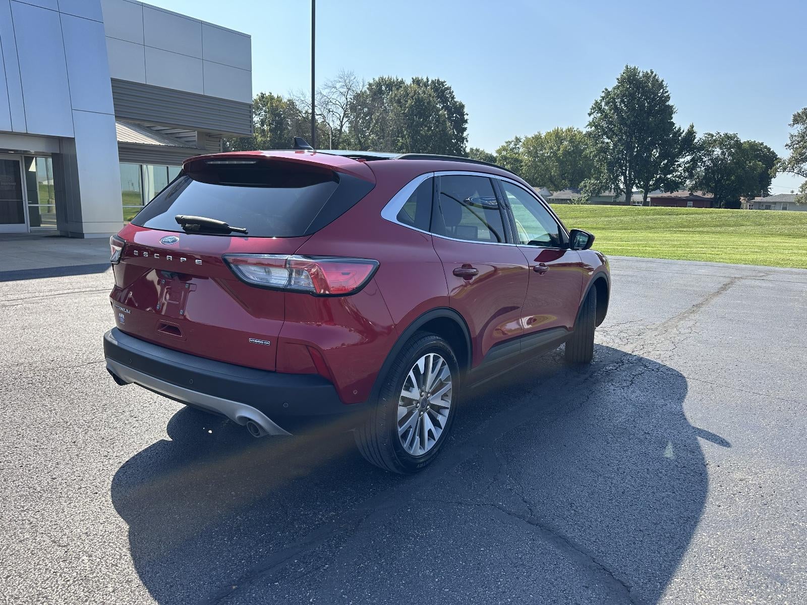 2021 Ford Escape Titanium Hybrid AWD