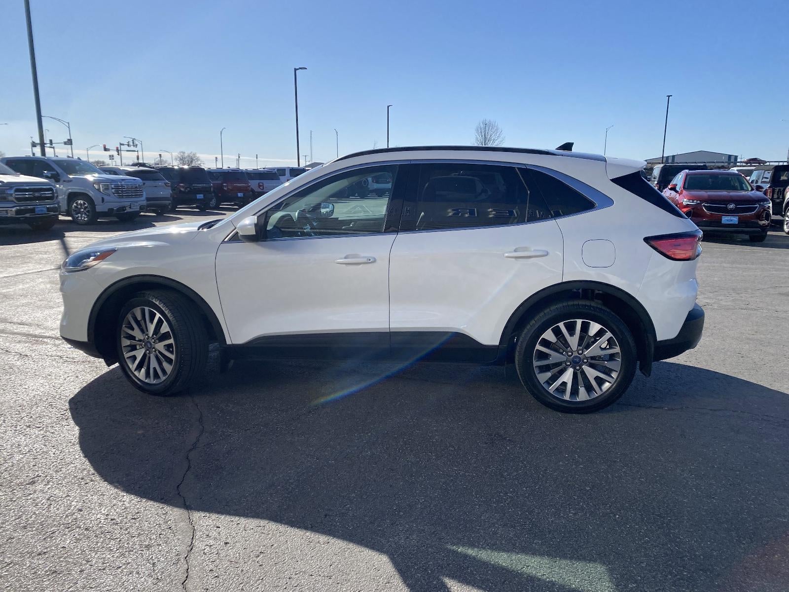 2022 Ford Escape Titanium AWD