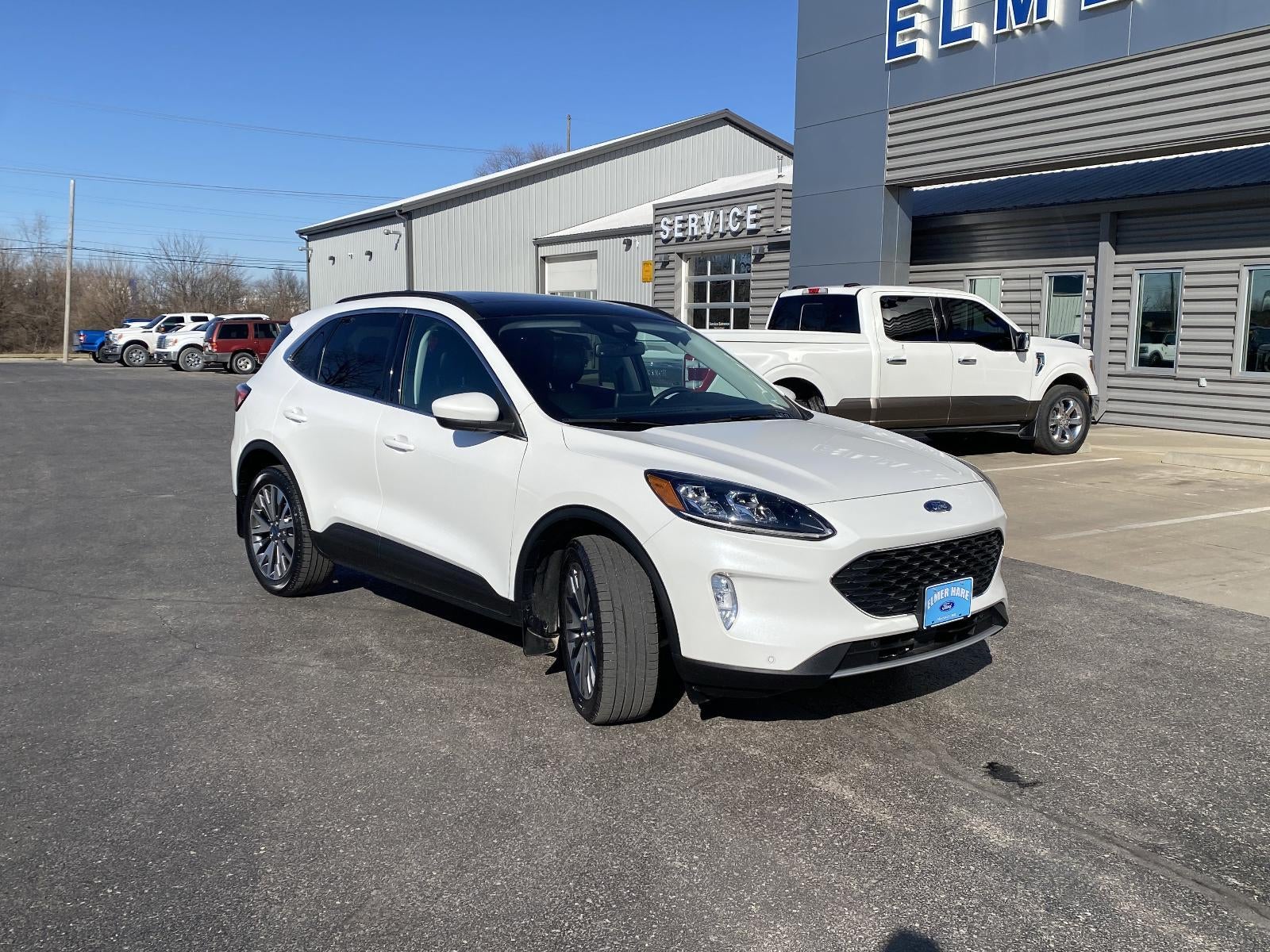 2022 Ford Escape Titanium AWD