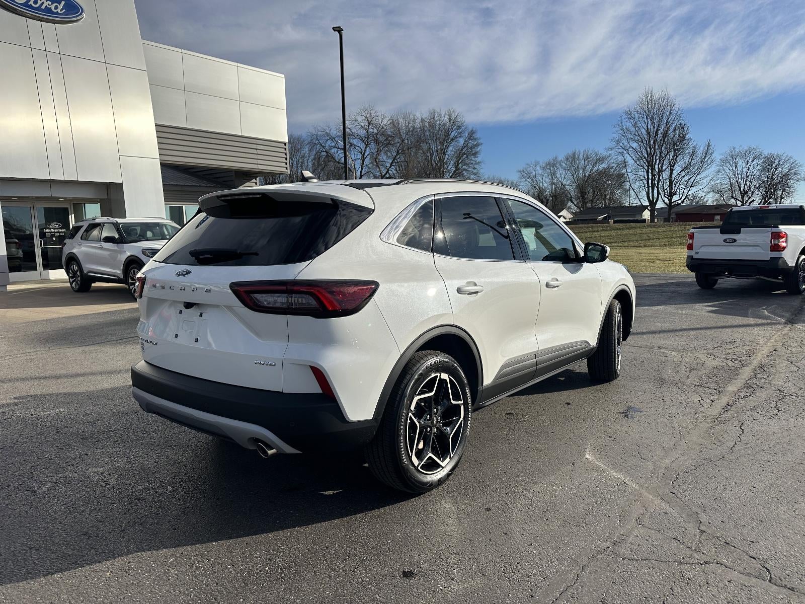 2026 Ford Escape Platinum AWD