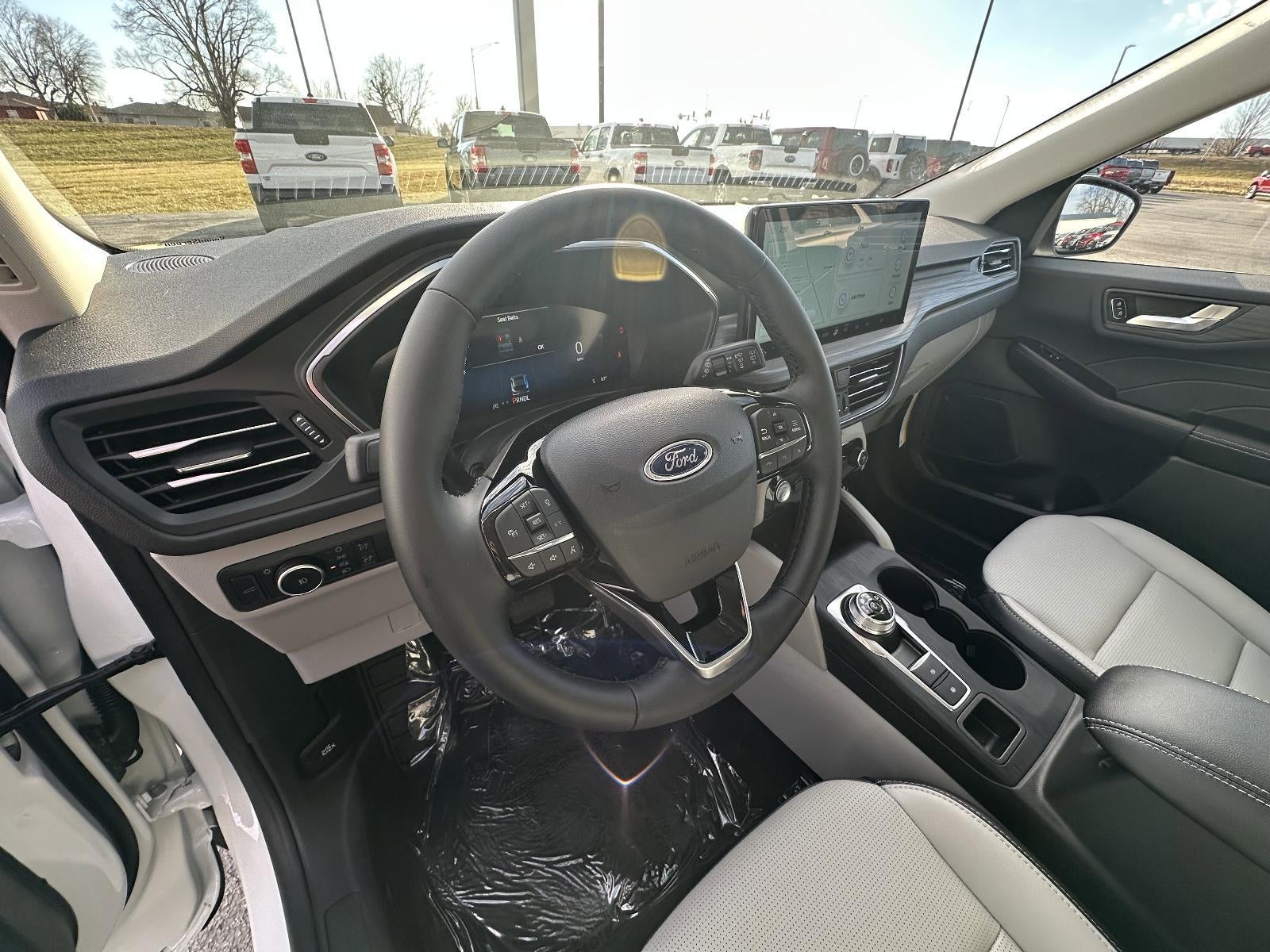 2026 Ford Escape Platinum AWD