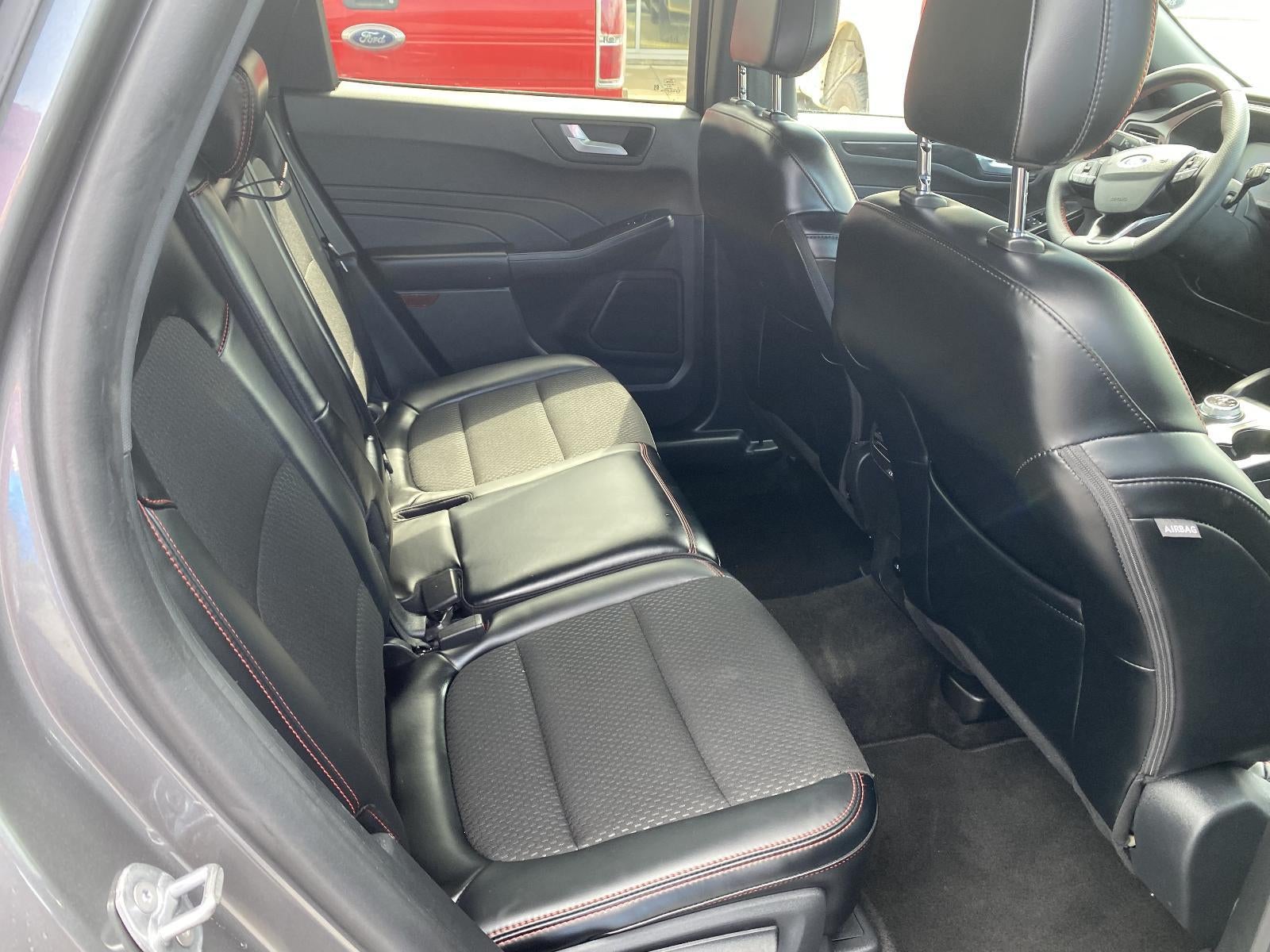 2025 Ford Escape ST-Line Select AWD