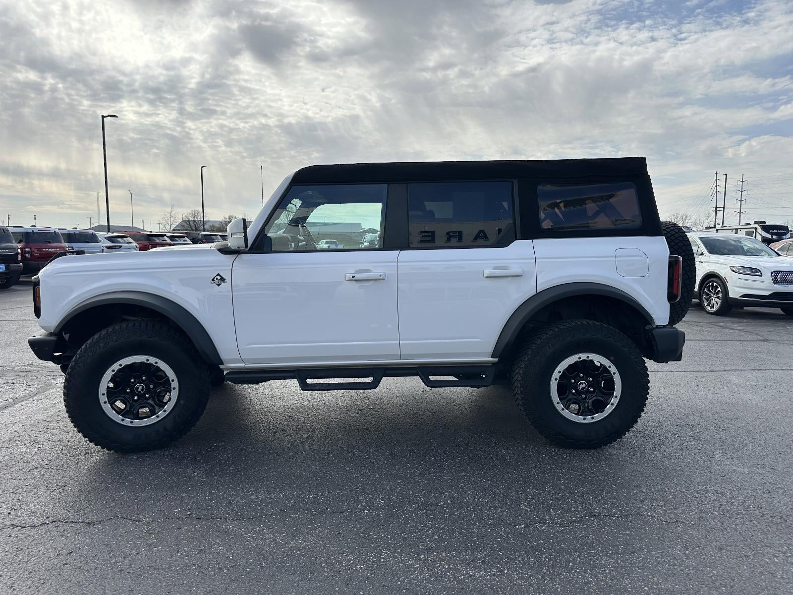 2023 Ford Bronco Outer Banks 4 Door Advanced 4x4