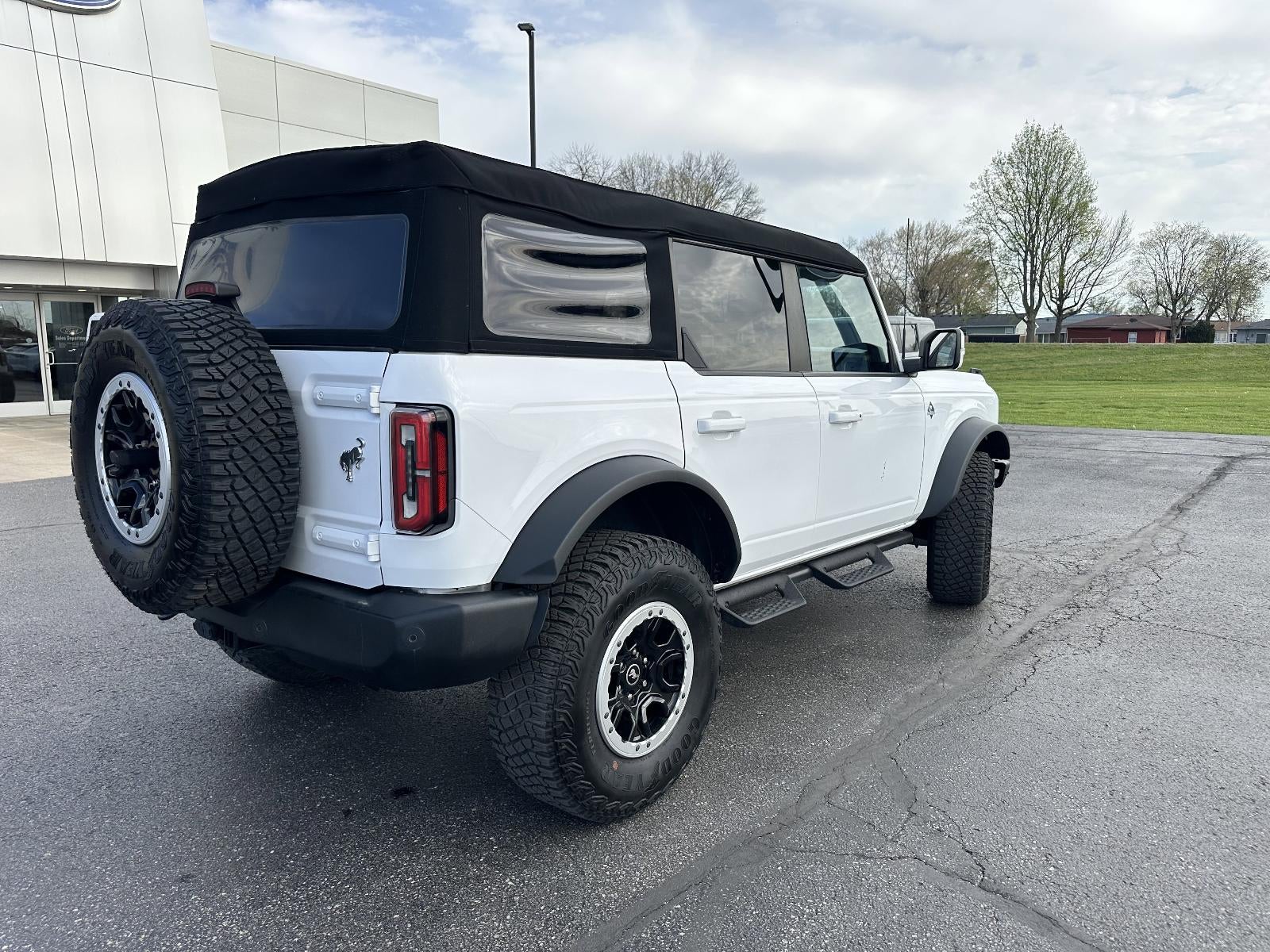 2023 Ford Bronco Outer Banks 4 Door Advanced 4x4