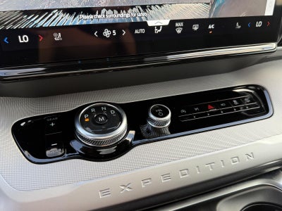 2025 Ford Expedition Max Active 4x4