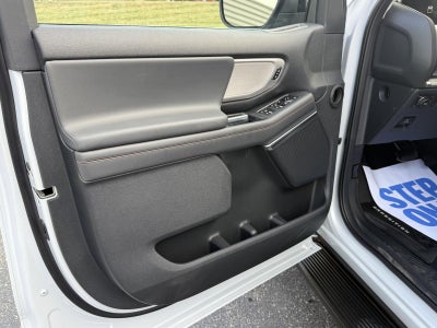 2025 Ford Expedition Max Active 4x4