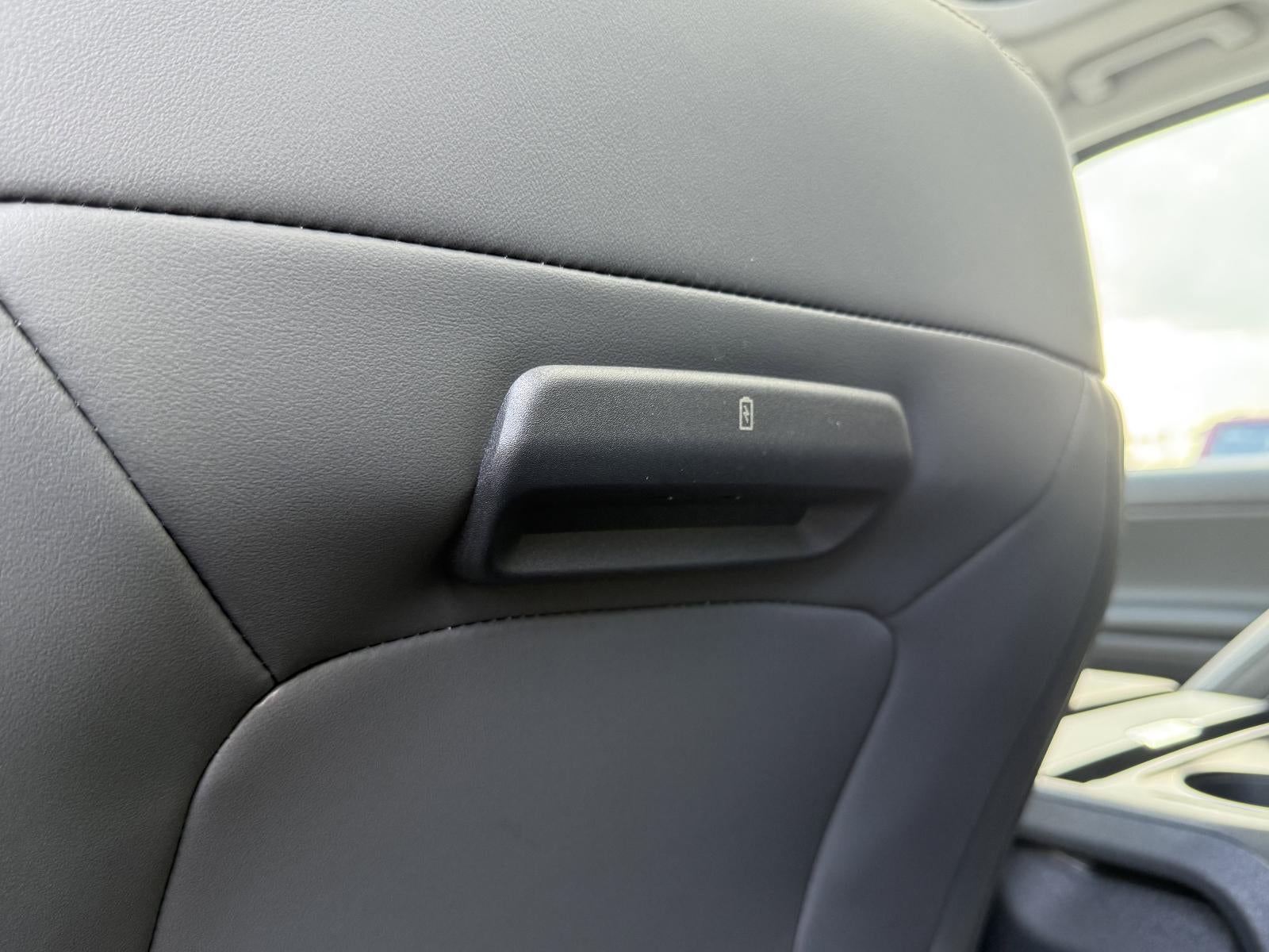 2025 Ford Expedition Max Active 4x4