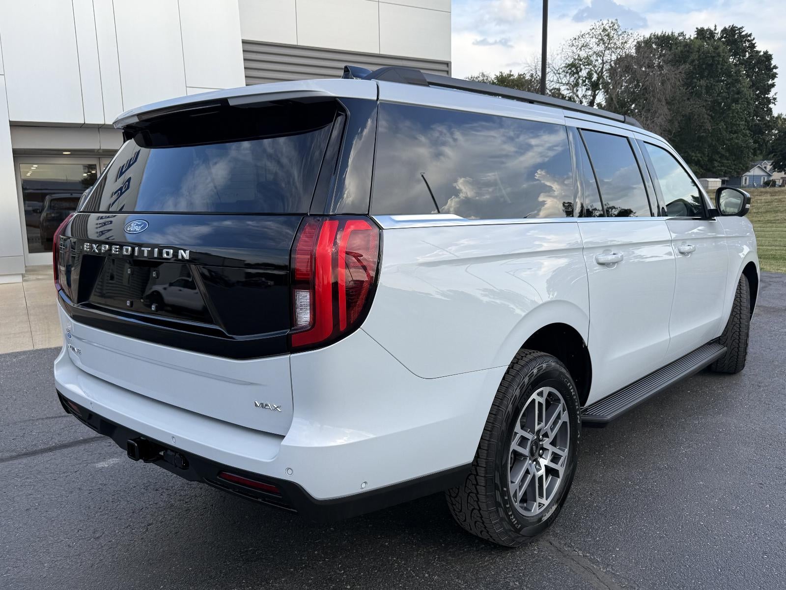 2025 Ford Expedition Max Active 4x4