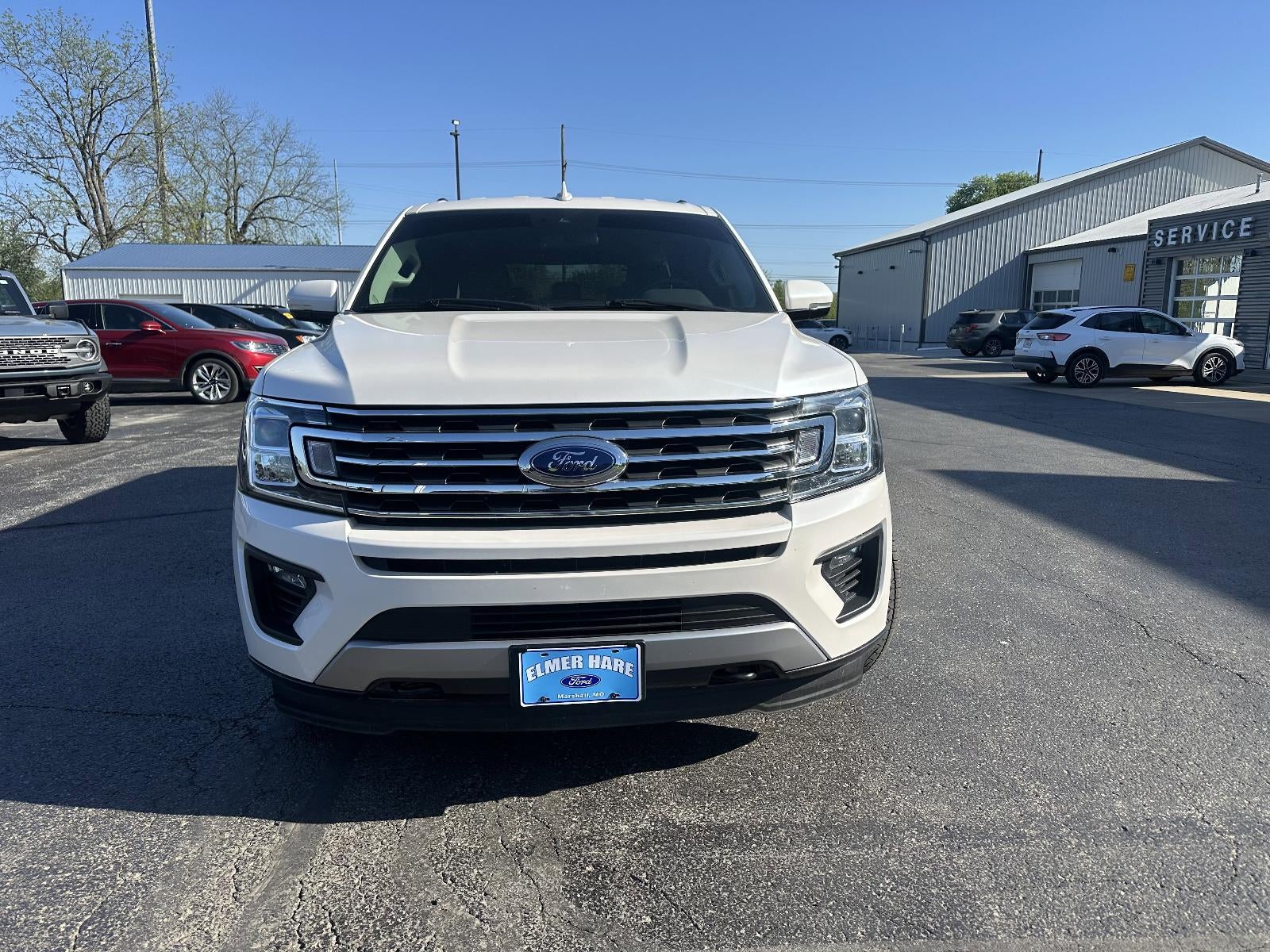 Used 2019 Ford Expedition XLT with VIN 1FMJK1JTXKEA90238 for sale in Kansas City