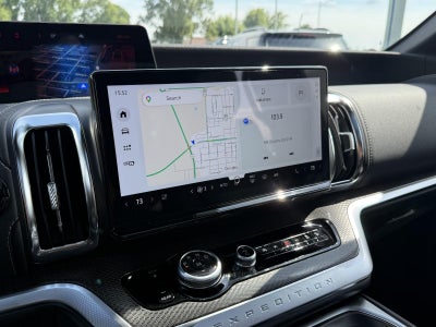 2026 Ford Expedition Max Platinum 4x4