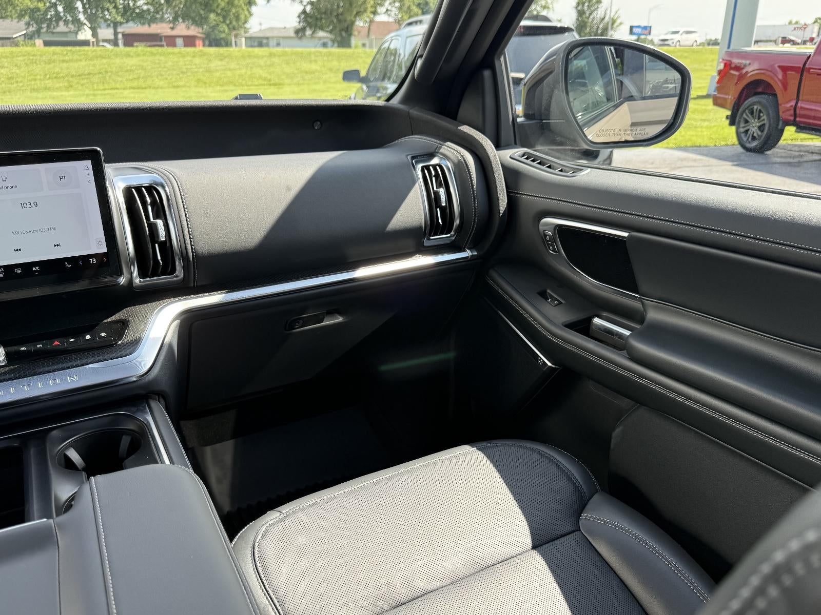 2026 Ford Expedition Max Platinum 4x4