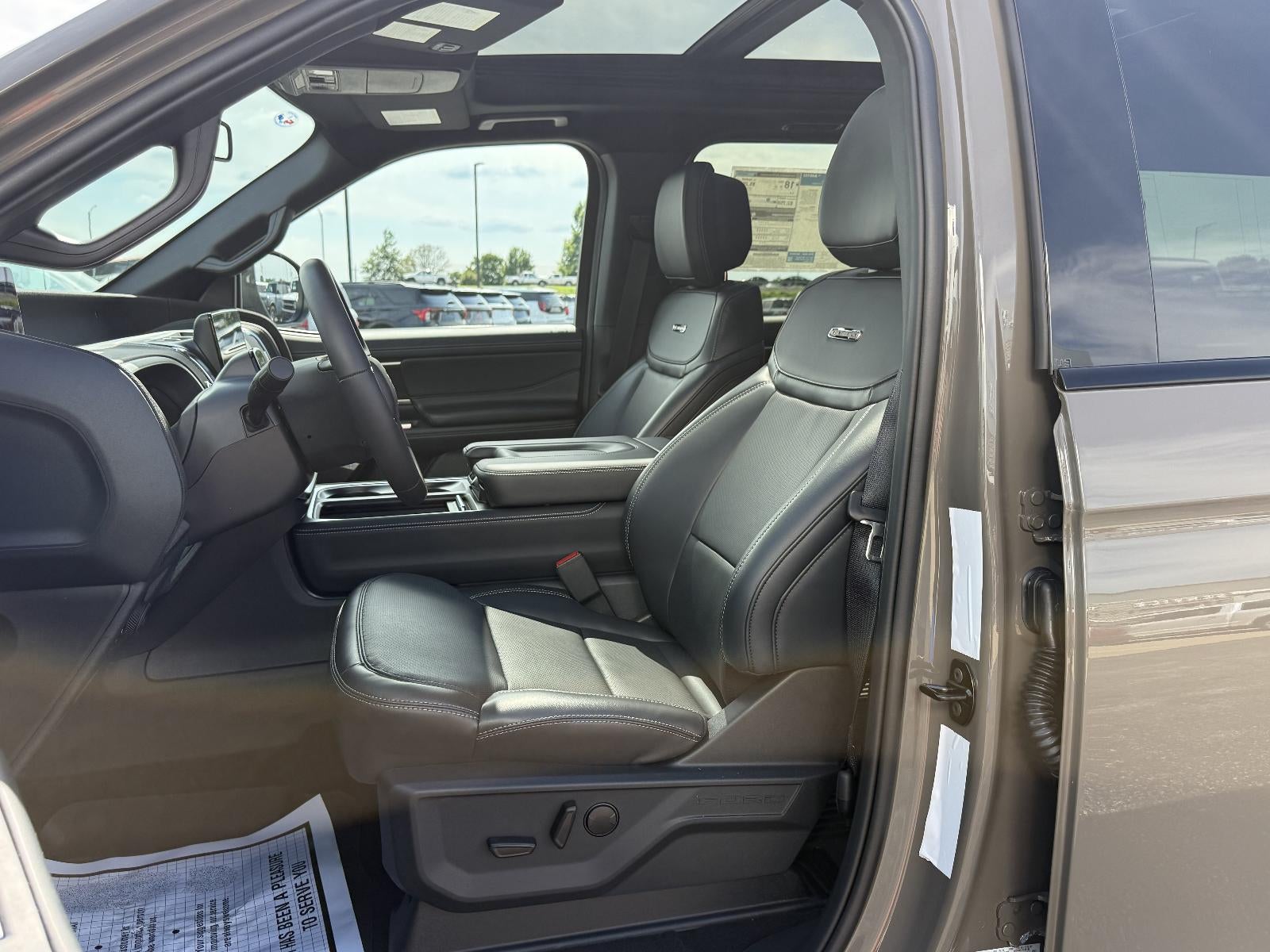 2026 Ford Expedition Max Platinum 4x4