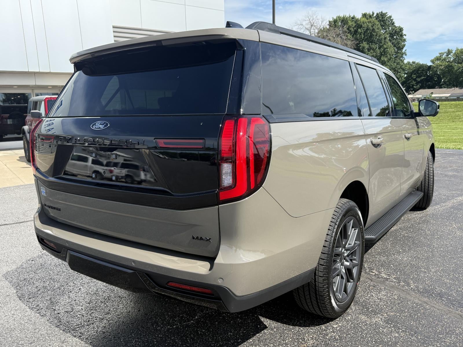 2026 Ford Expedition Max Platinum 4x4