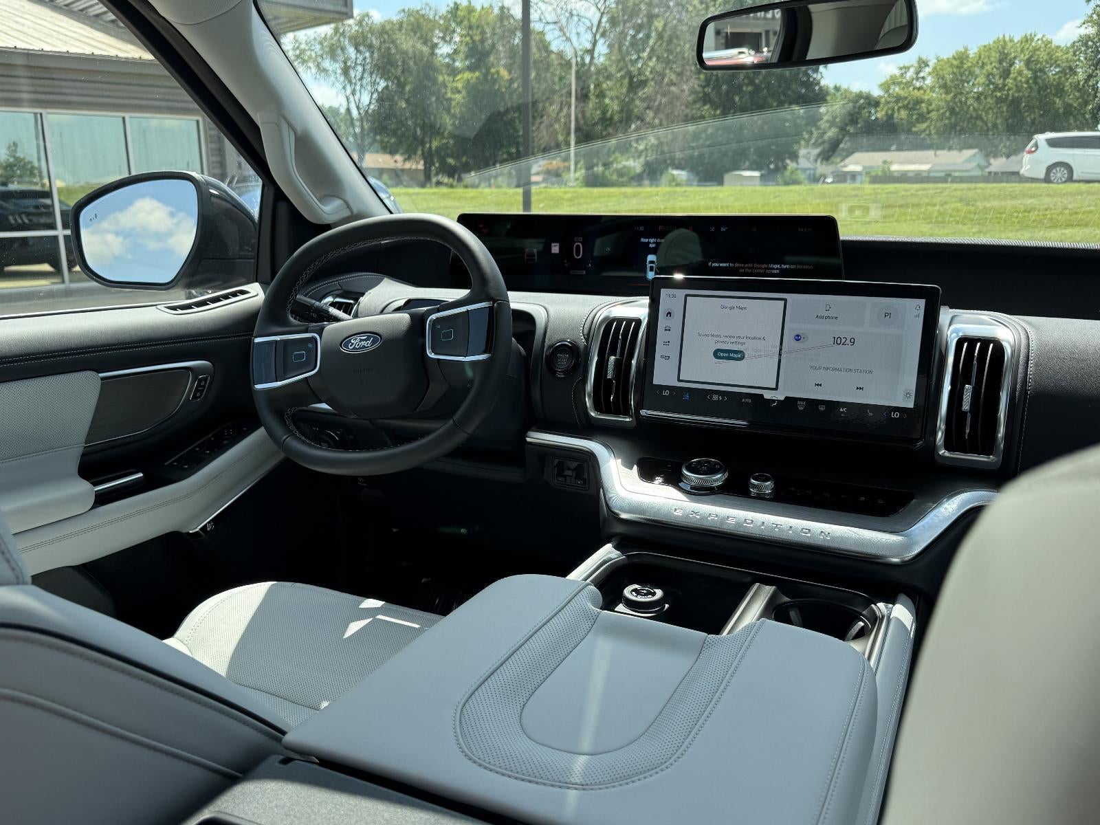 2027 Ford Expedition Max Platinum 4x4