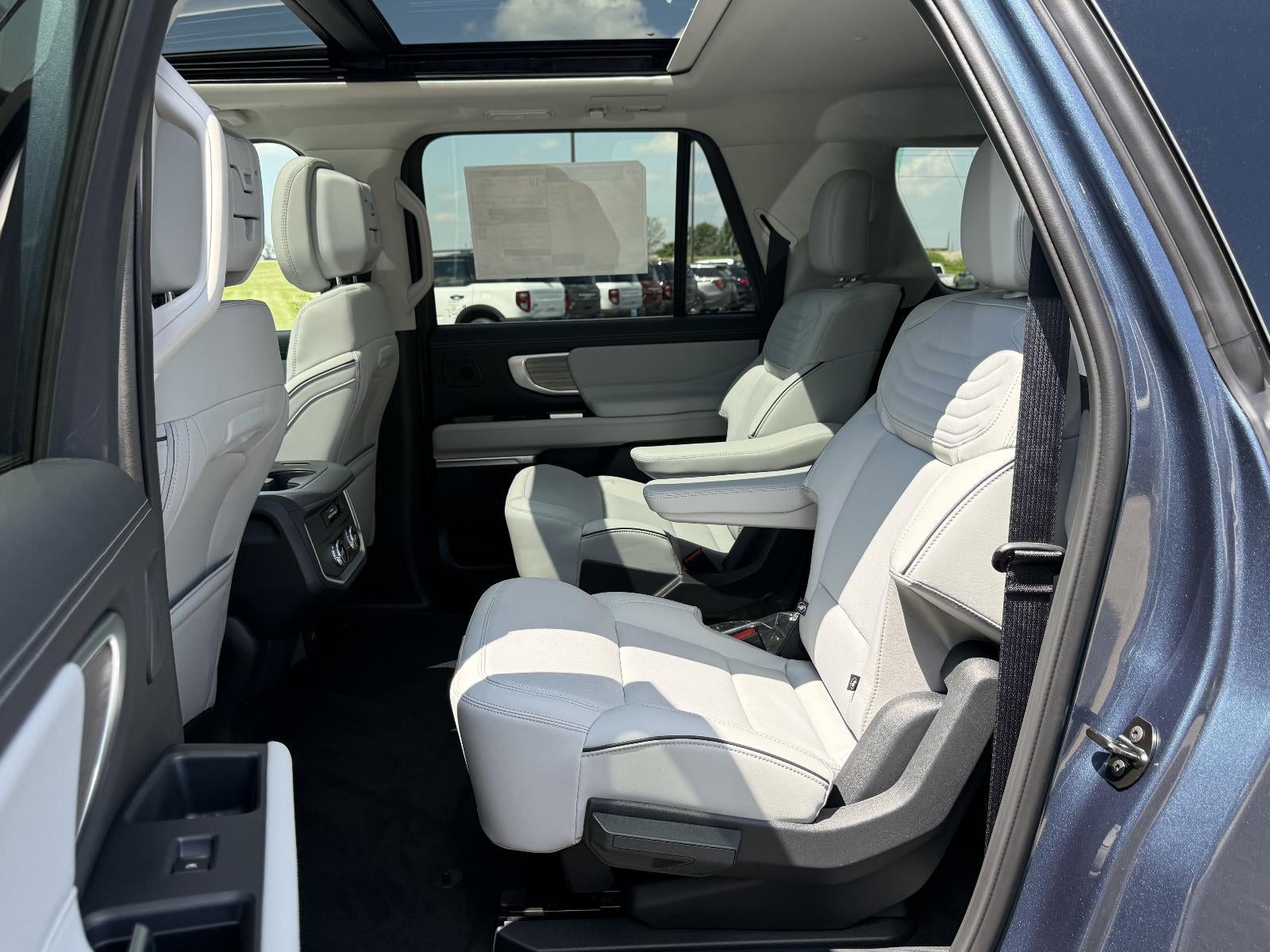 2027 Ford Expedition Max Platinum 4x4