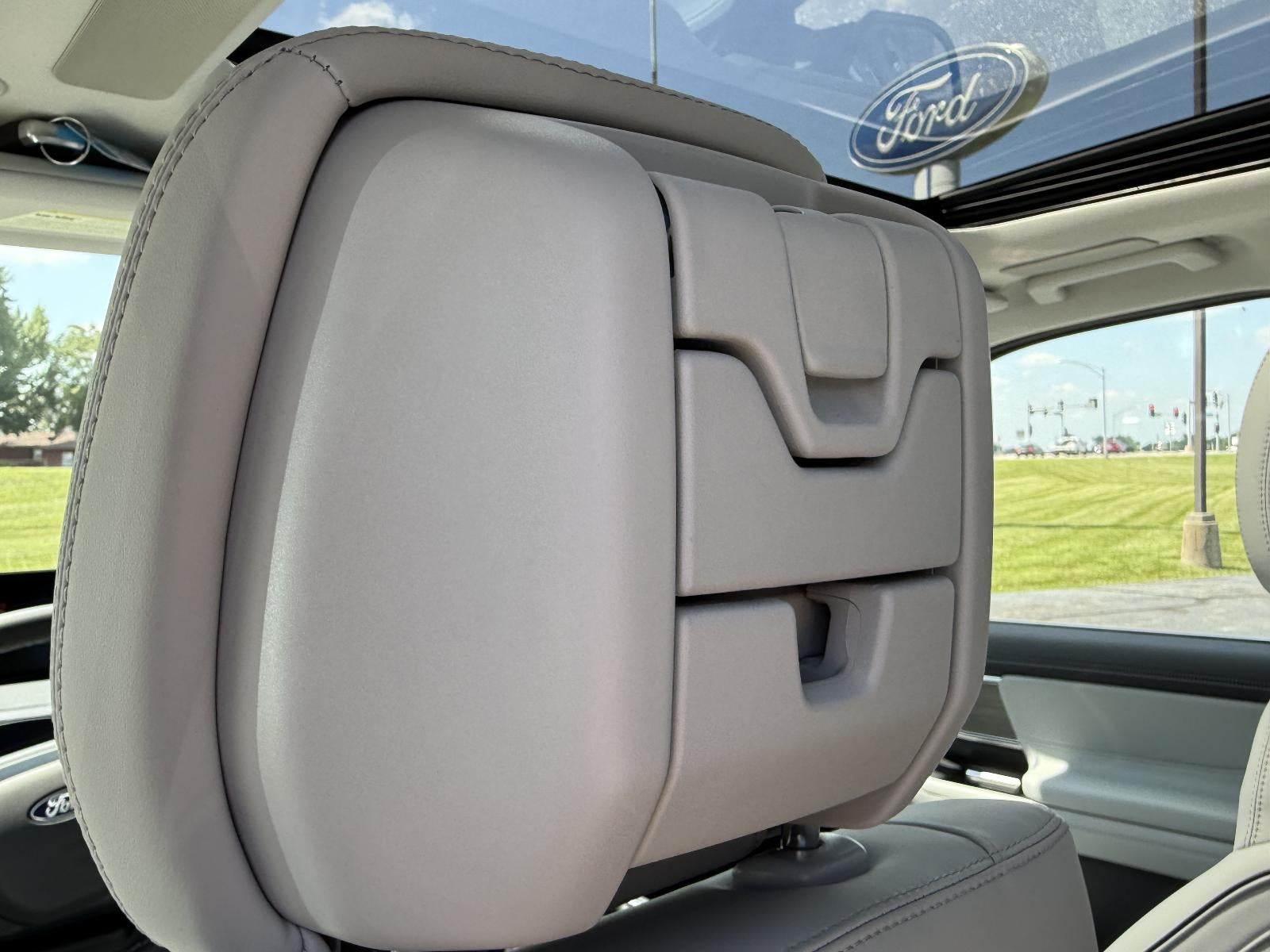 2027 Ford Expedition Max Platinum 4x4