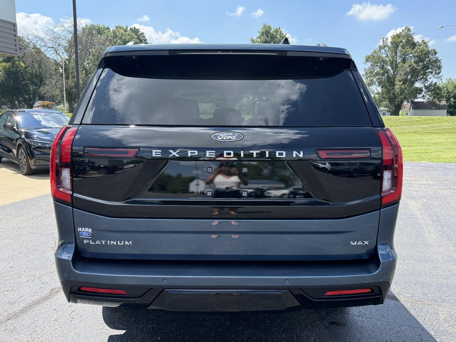 2027 Ford Expedition Max Platinum 4x4