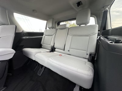 2027 Ford Expedition Max Platinum 4x4