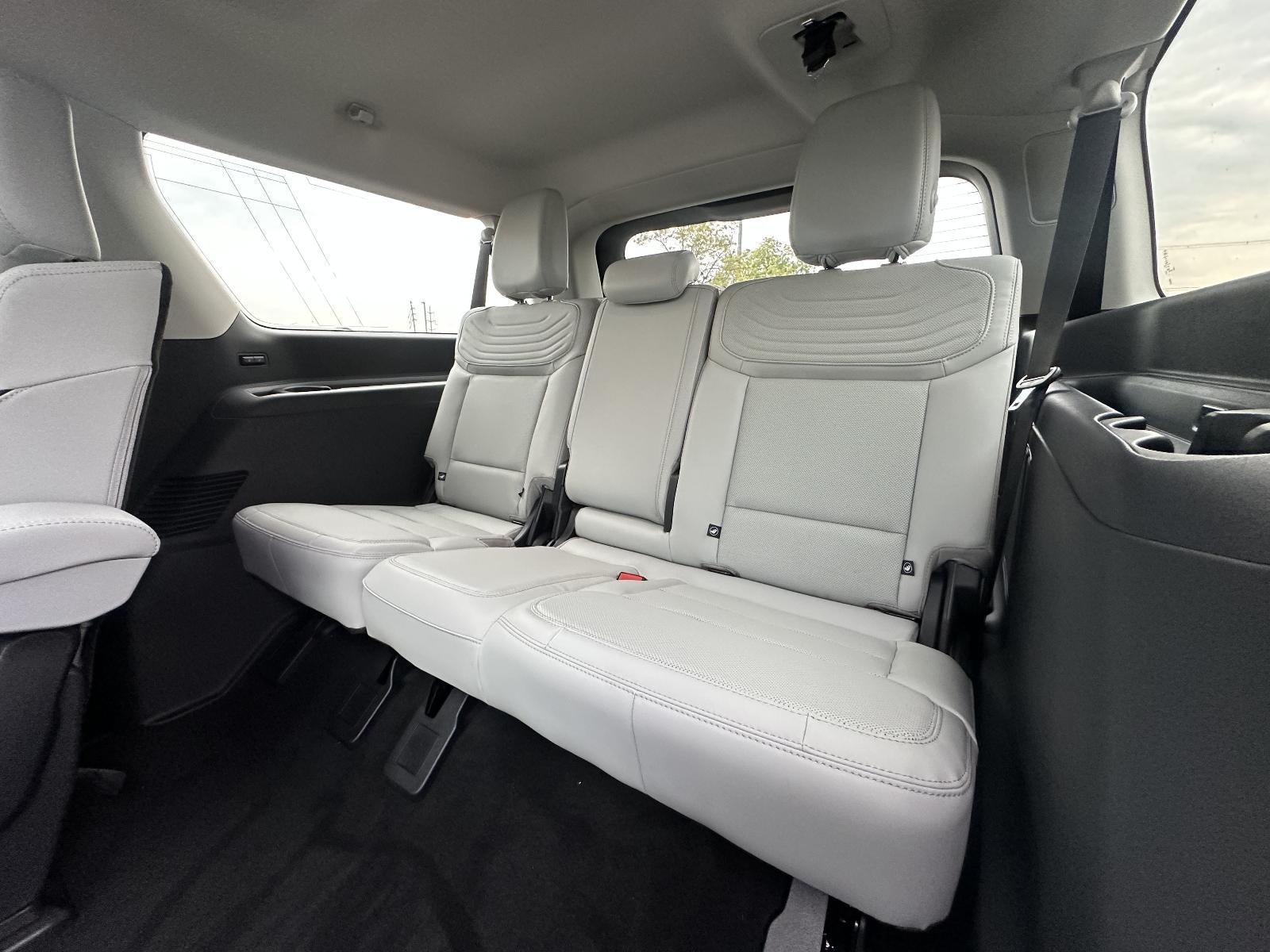 2027 Ford Expedition Max Platinum 4x4