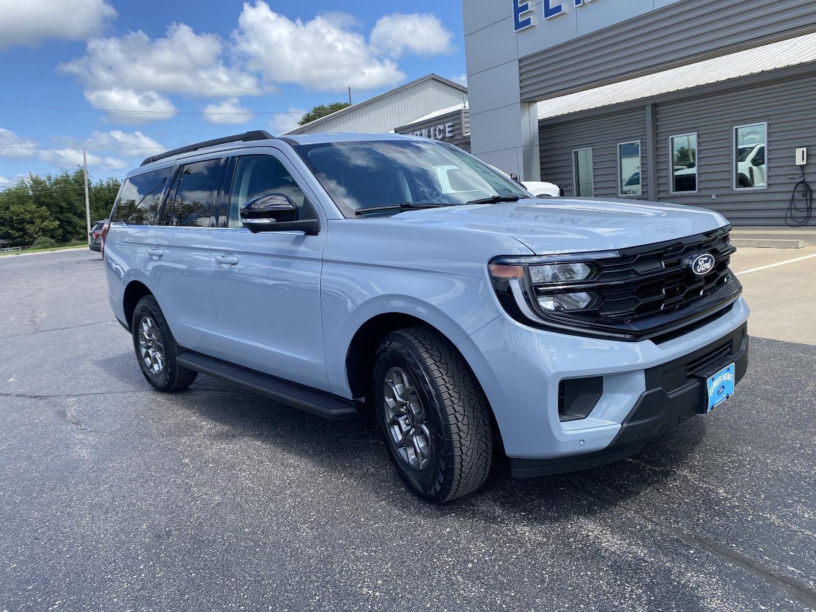 2027 Ford Expedition Active 4x4