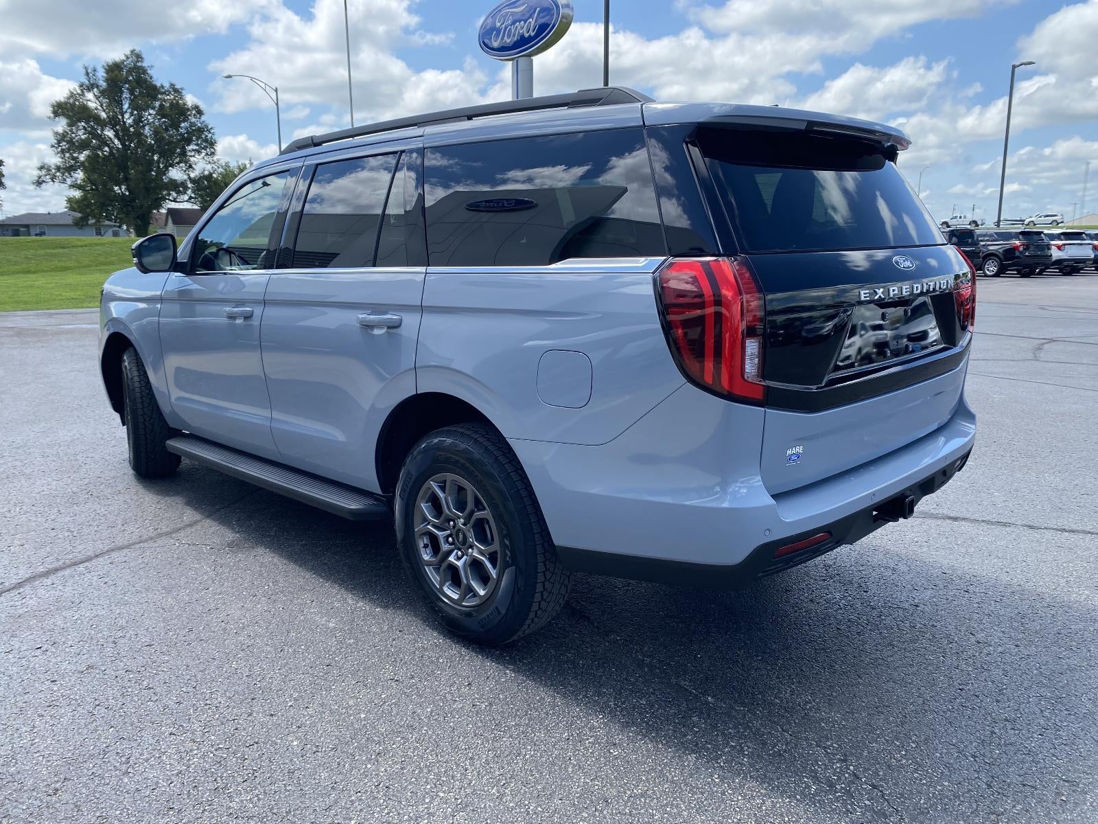 2027 Ford Expedition Active 4x4