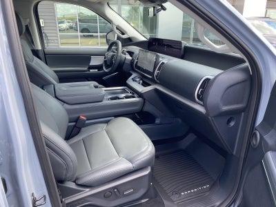 2027 Ford Expedition Active 4x4