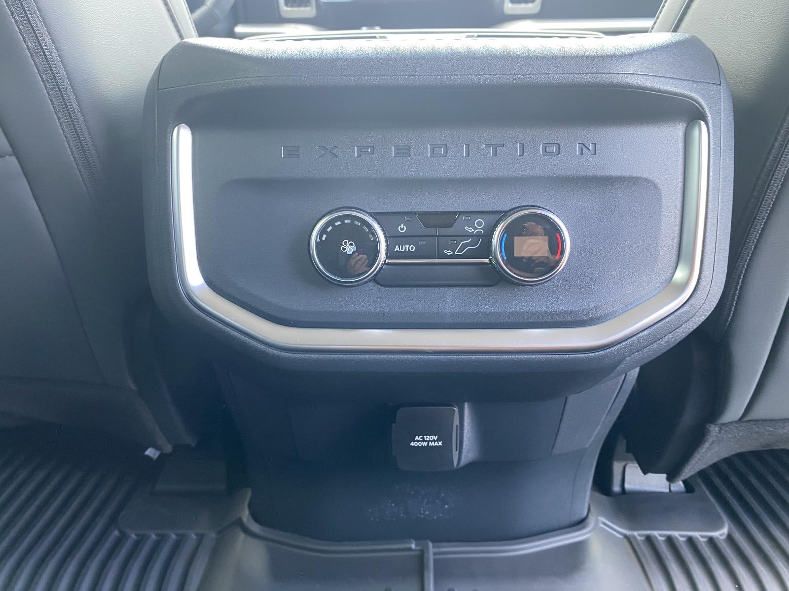 2027 Ford Expedition Active 4x4