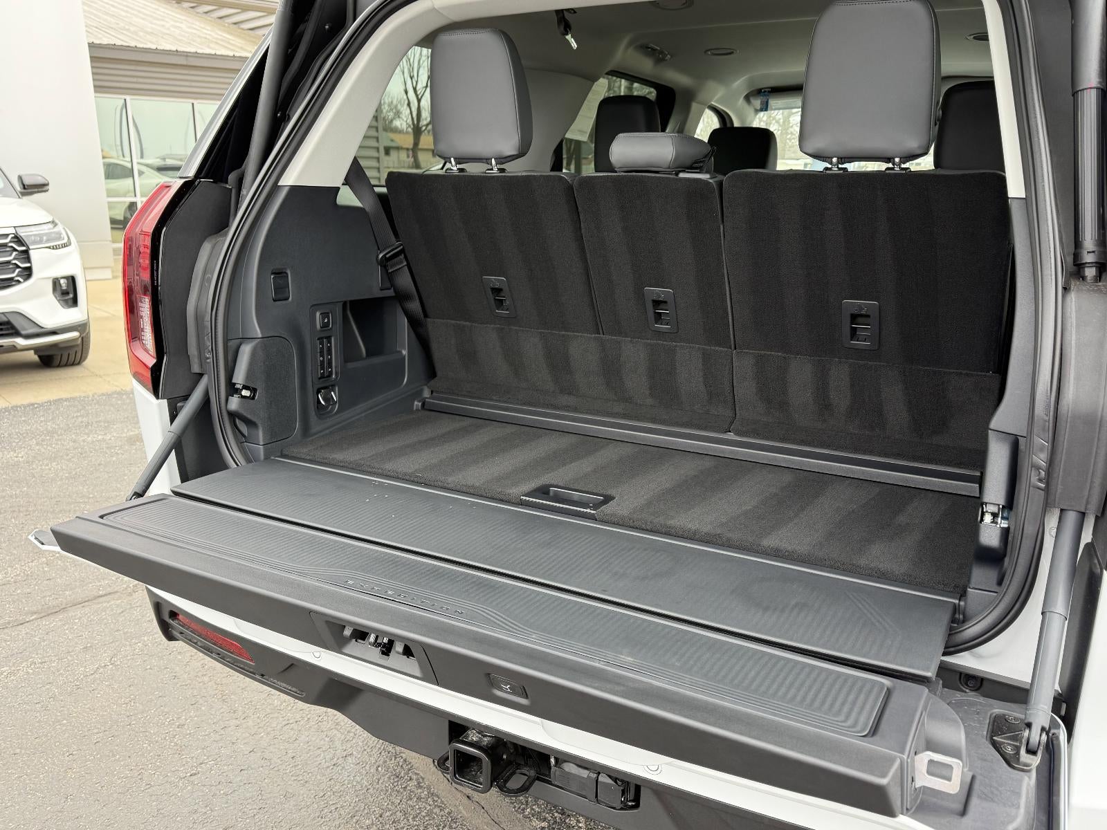 2026 Ford Expedition Active 4x4