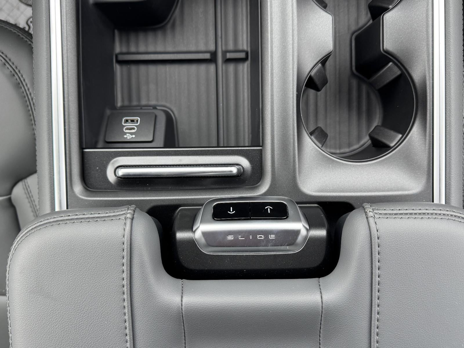 2026 Ford Expedition Active 4x4