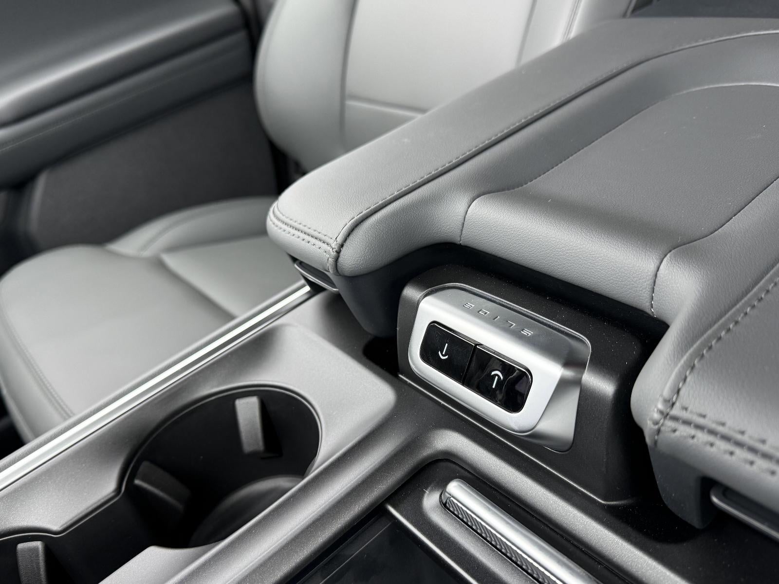 2026 Ford Expedition Active 4x4