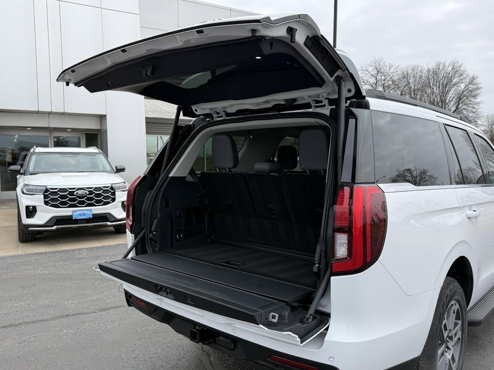 2026 Ford Expedition Active 4x4