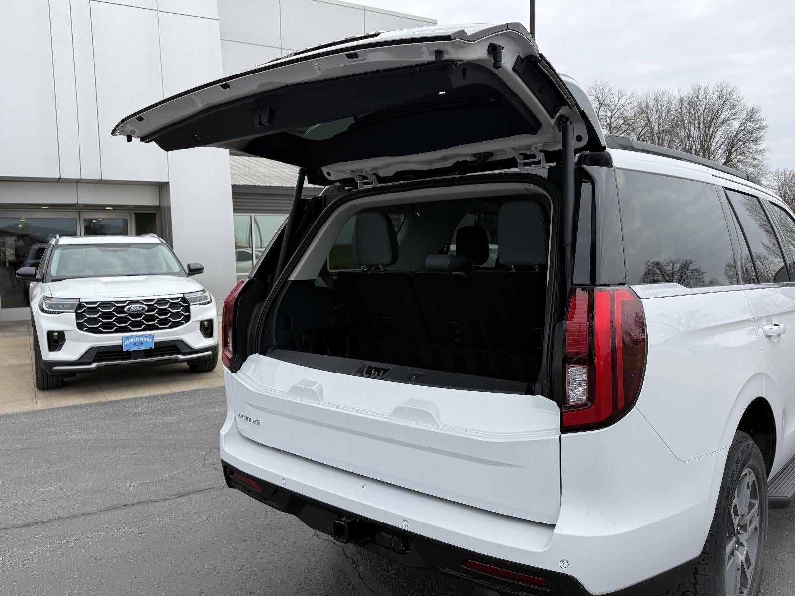 2026 Ford Expedition Active 4x4