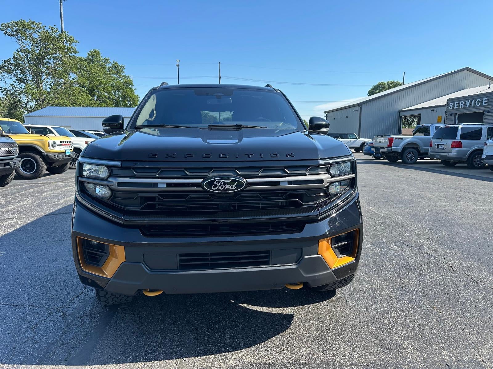 Used 2025 Ford Expedition Tremor with VIN 1FMJU1RG8SEA02871 for sale in Kansas City