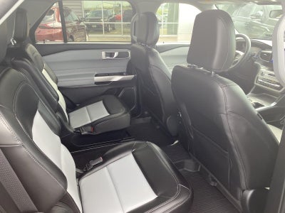 2023 Ford Explorer XLT 4WD