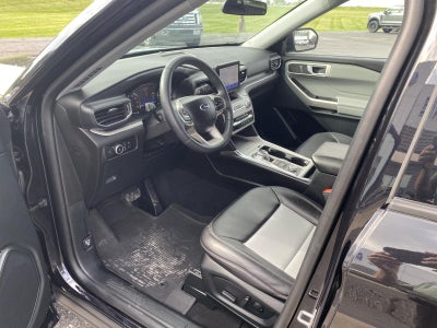 2023 Ford Explorer XLT 4WD