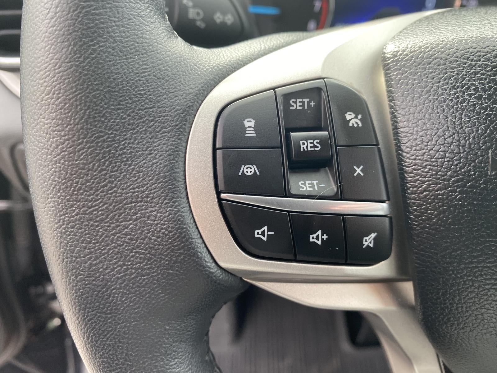 2023 Ford Explorer XLT 4WD