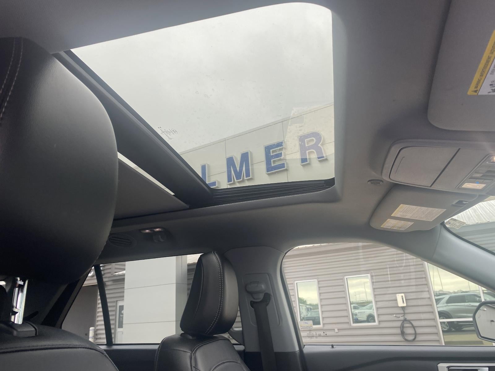 2023 Ford Explorer XLT 4WD
