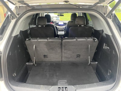 2023 Ford Explorer XLT 4WD