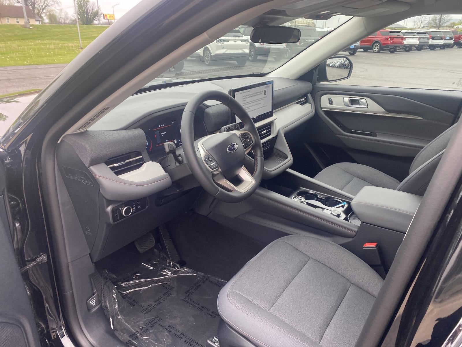 2026 Ford Explorer Active w/200A Pkg 4WD