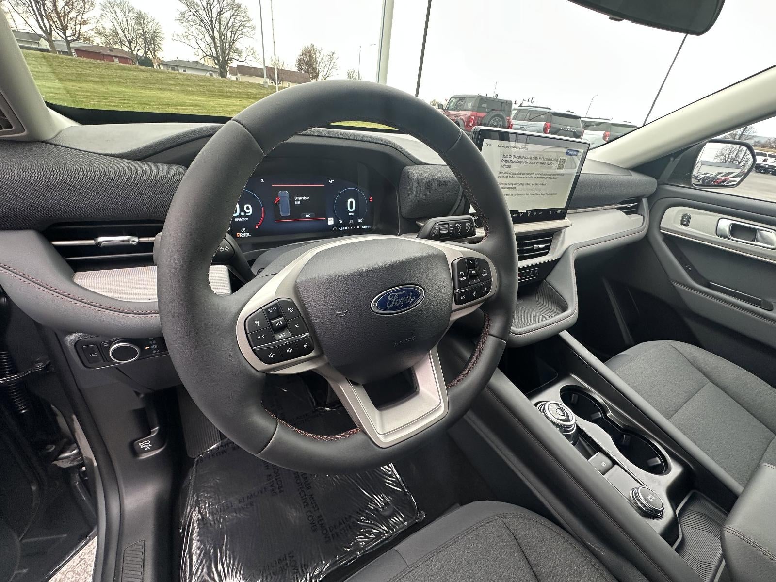 2026 Ford Explorer Active w/100A Pkg 4WD